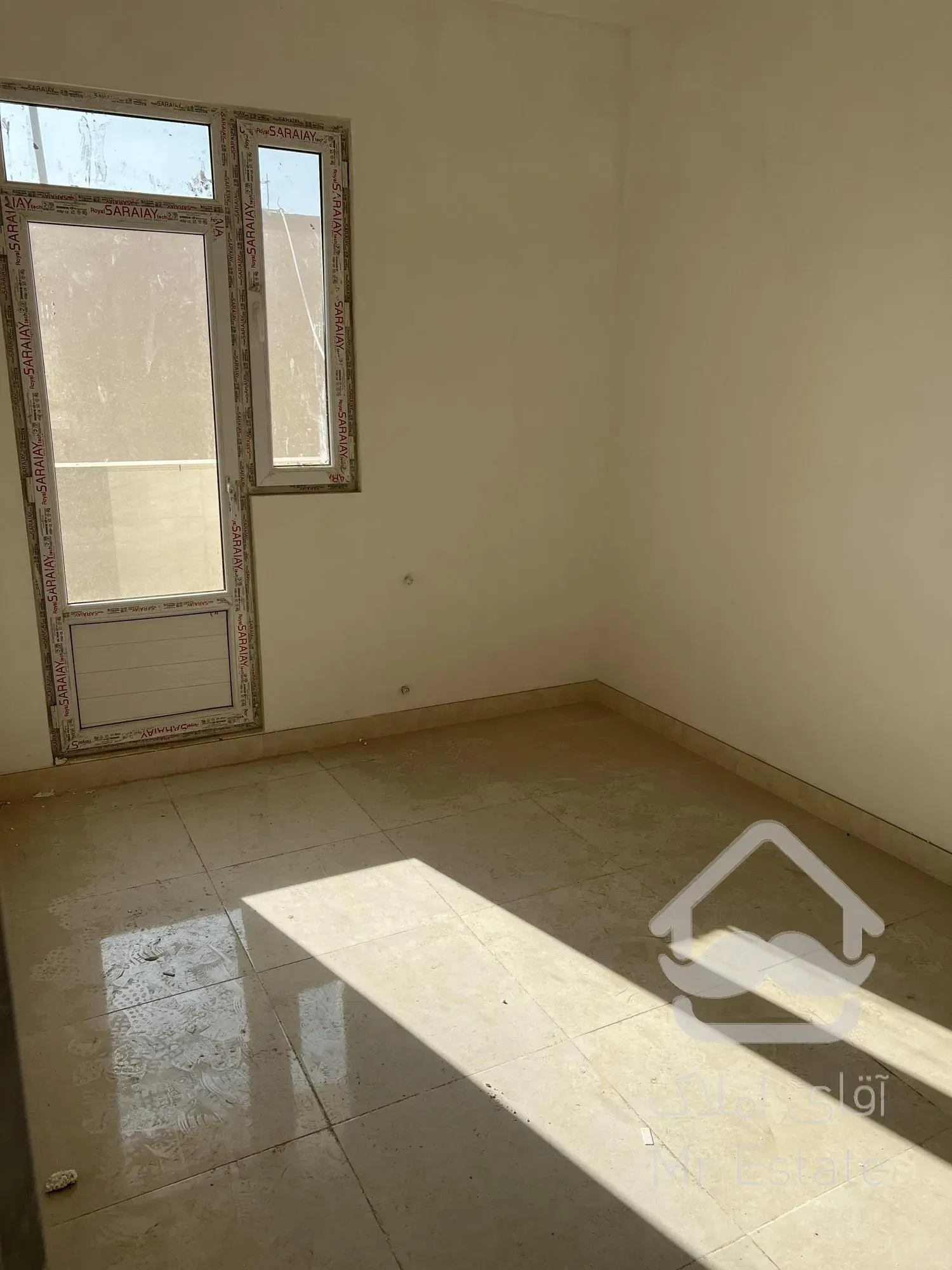 110 متری سند دار