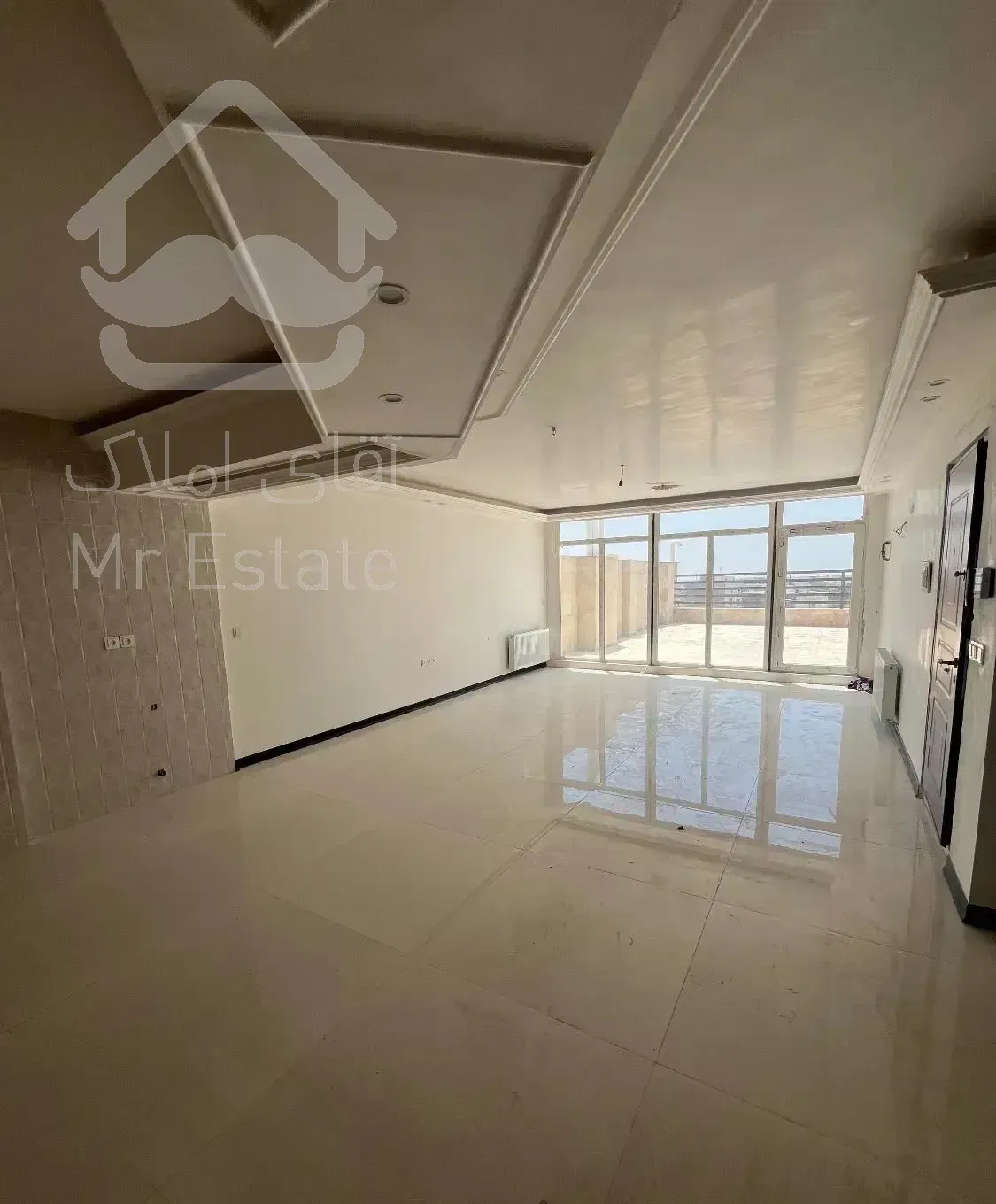 ۱۸۰متر/بلوار باهنر/تک‌واحد/کلیدنخورده/فول‌امکانات