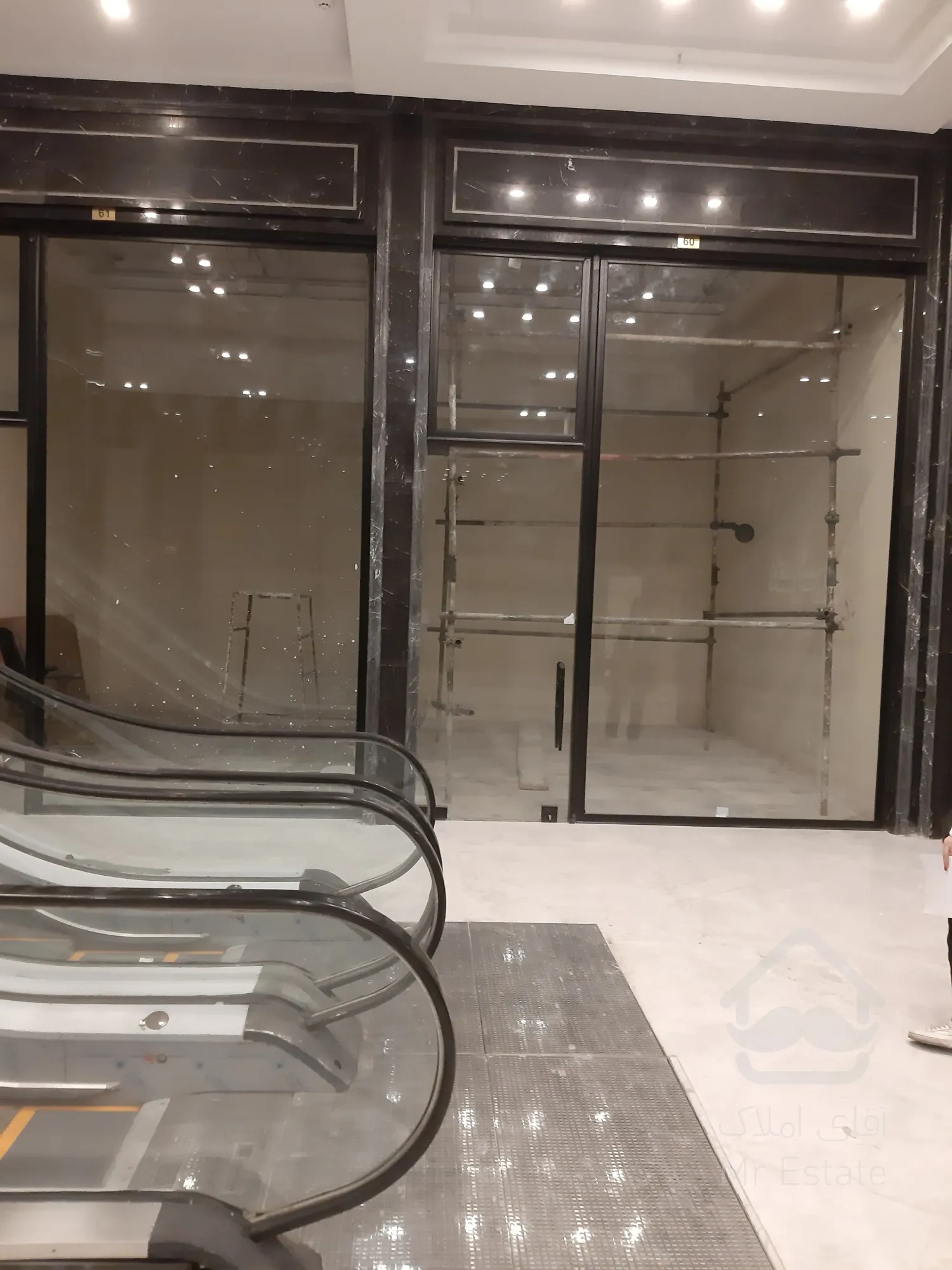 اجاره مغازه در رونیکا مال پاسداران تاپ لوکیشن