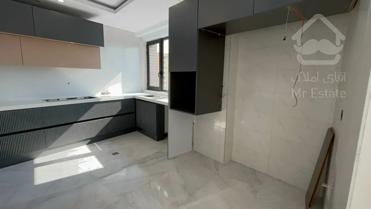 فروش اپارتمان 195 متری محمودیه