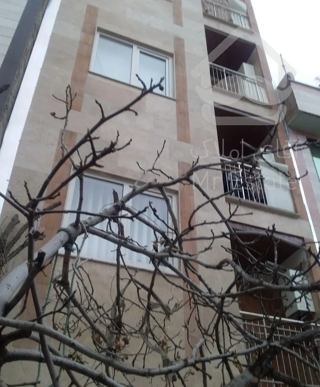 اپارتمان نوساز سند تک برگ