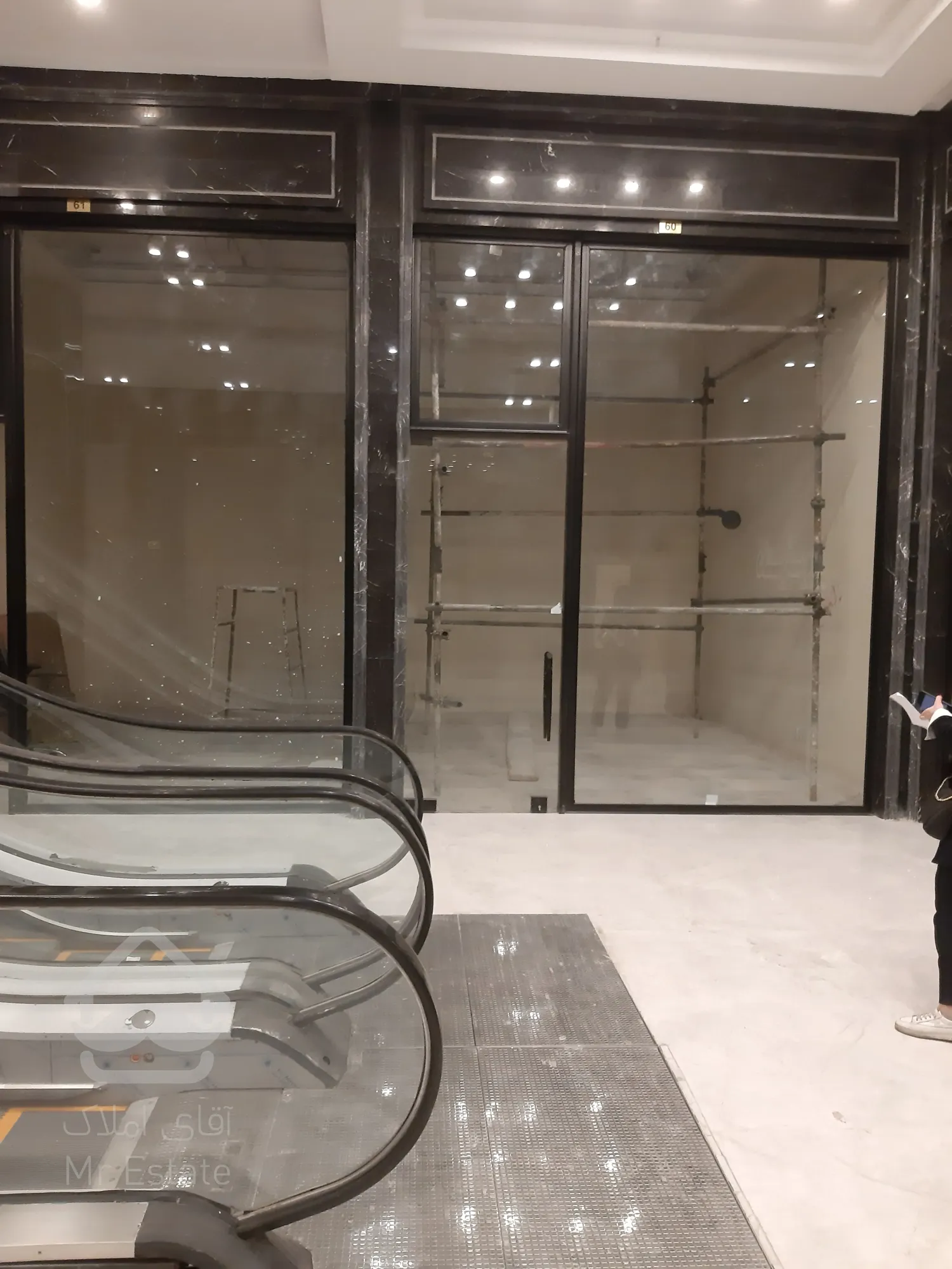 فروش مغازه 23 متر در رونیکا مال هروی از دم قسط