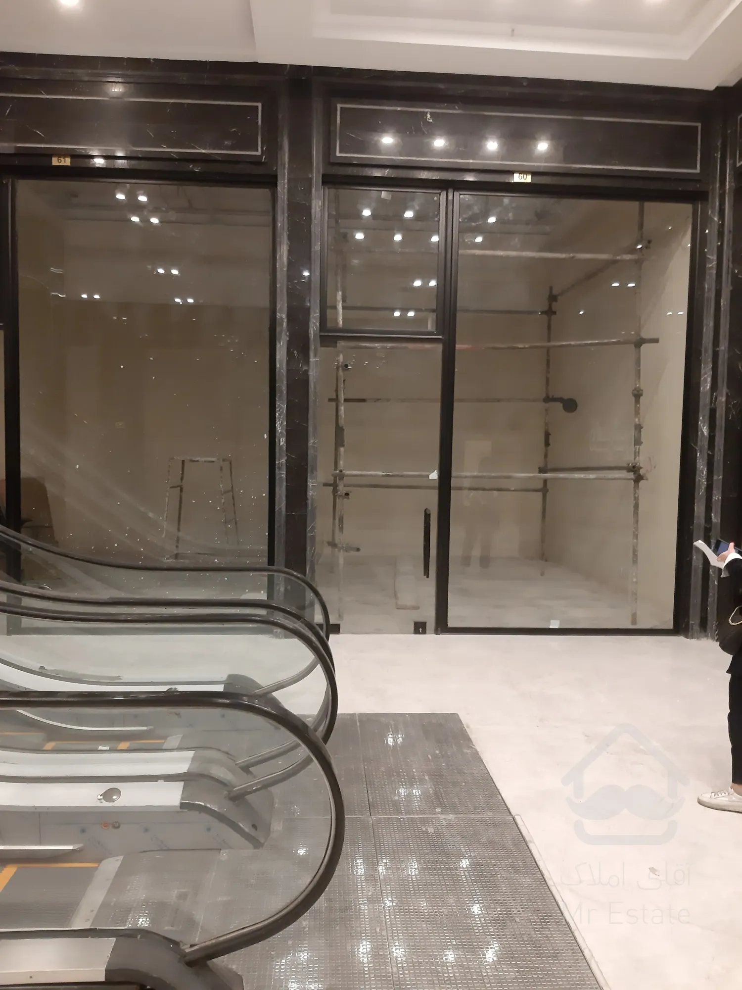 پیش فروش واحد تجاری در پونک با شرایط پرداخت اقساطی