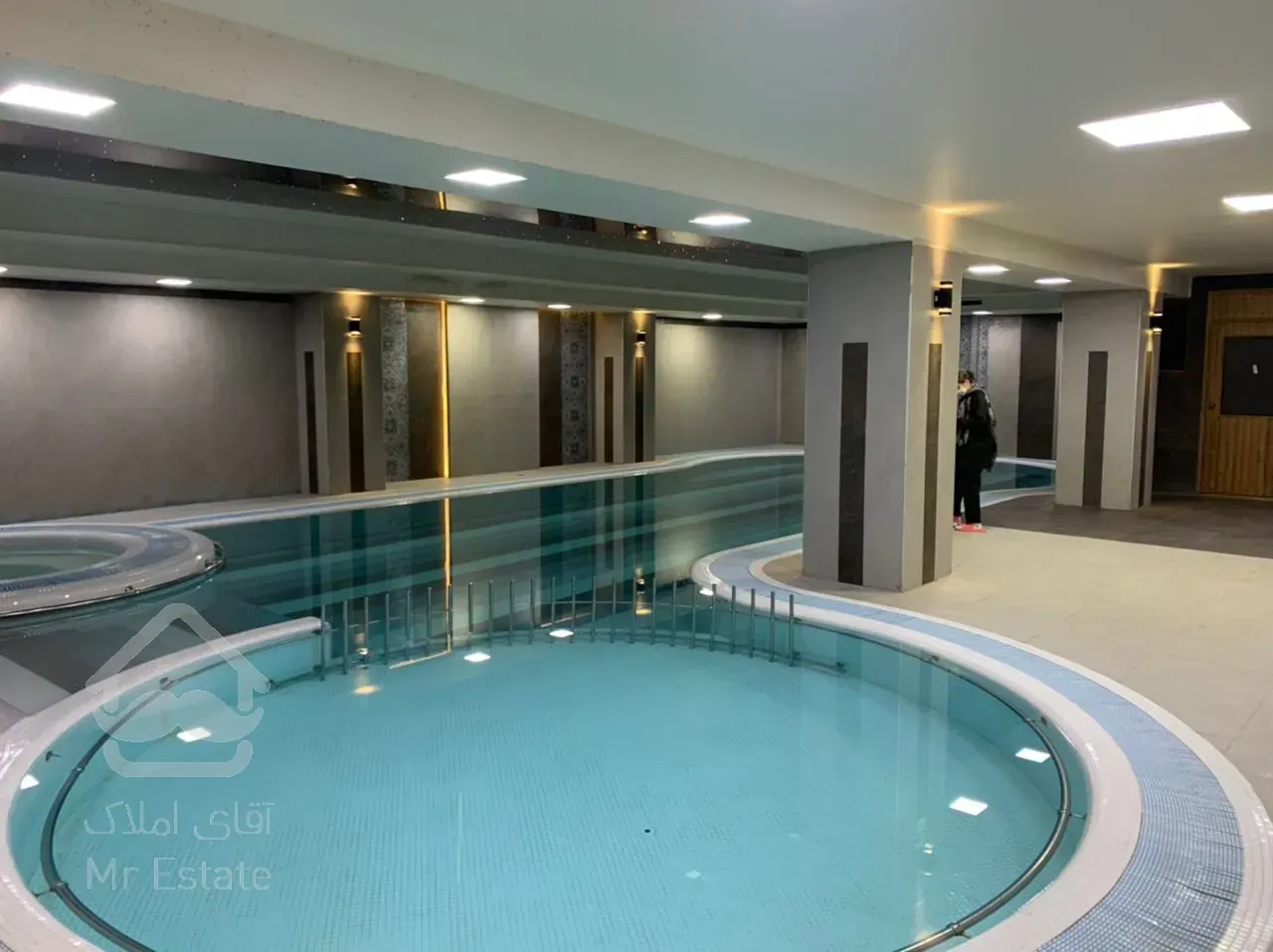 فروش اپارتمان 220 متری محمودیه