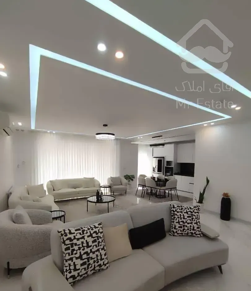 ۱۳۰ متر آپارتمان/نوساز با متریال به روز/۲ خواب