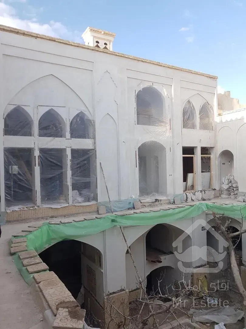 اجاره ۲۵۰ متر خانه ارزشمند در کاشان مناسب گالری هاستل