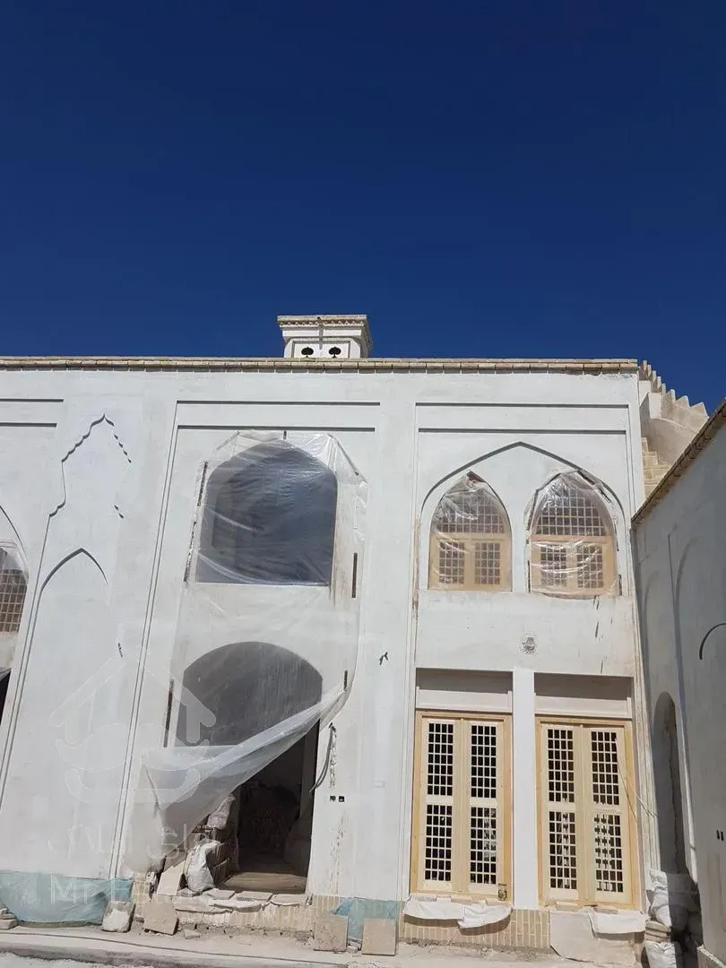 اجاره ۲۵۰ متر خانه ارزشمند در کاشان مناسب گالری هاستل