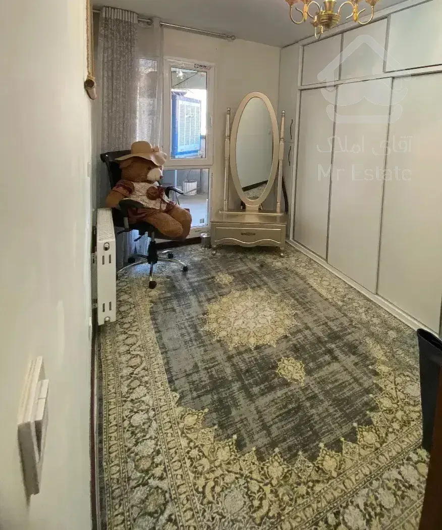 ۸۵ متر مجتمع مسکونی درحد نوساز فروش فقط بدلیل مهاجرت