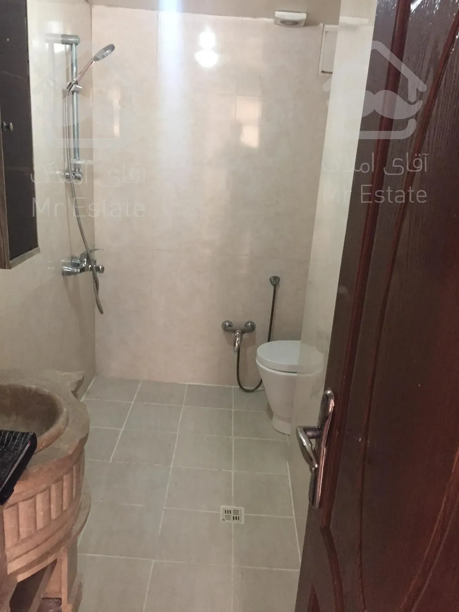 ۱۳۰ متری سه خواب/دریاچه چیتگر/آبشار تهران