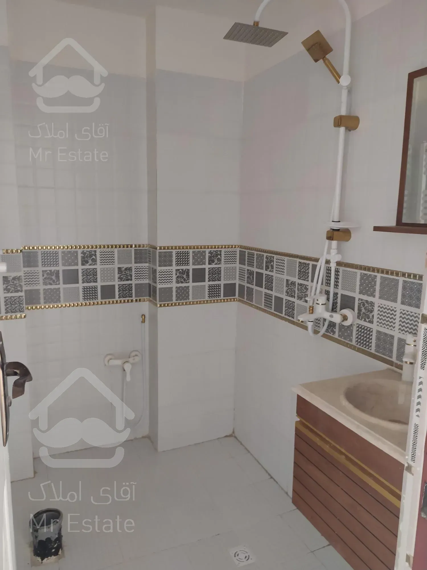 104 متر، دو خواب، میدان آزادی، سازه و نقشه مهندسی