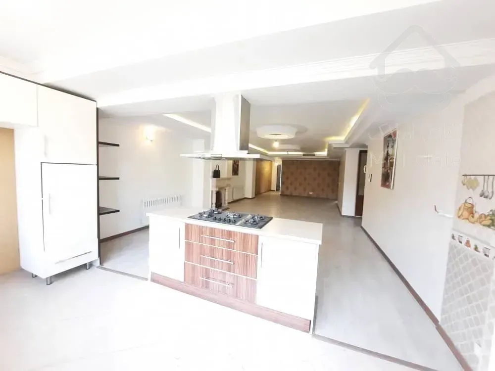 خرید آپارتمان ۱۴۰متر/۳خواب/نیاوران