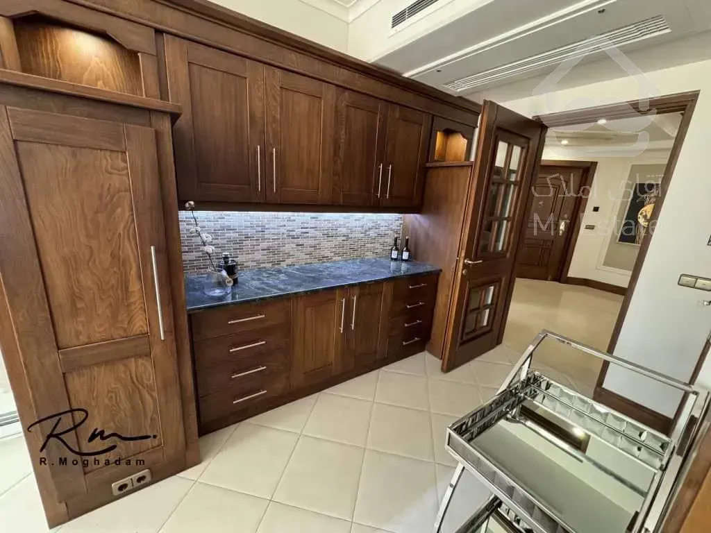 فروش اپارتمات 247 متری الهیه