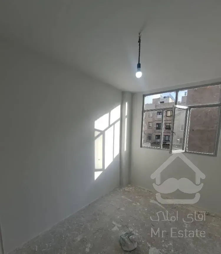 ۴۴ متر تکخواب با پارکینگ بر اصلی غفوری