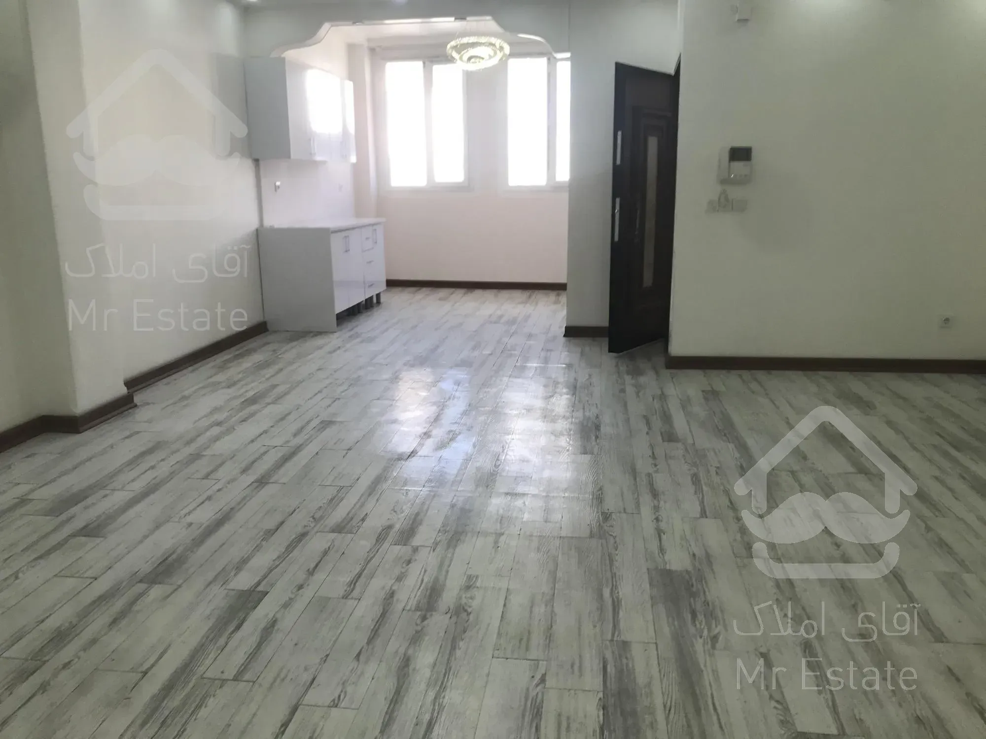 ۸۱ متر سوپرلوکس/فروشنده/شاندیز