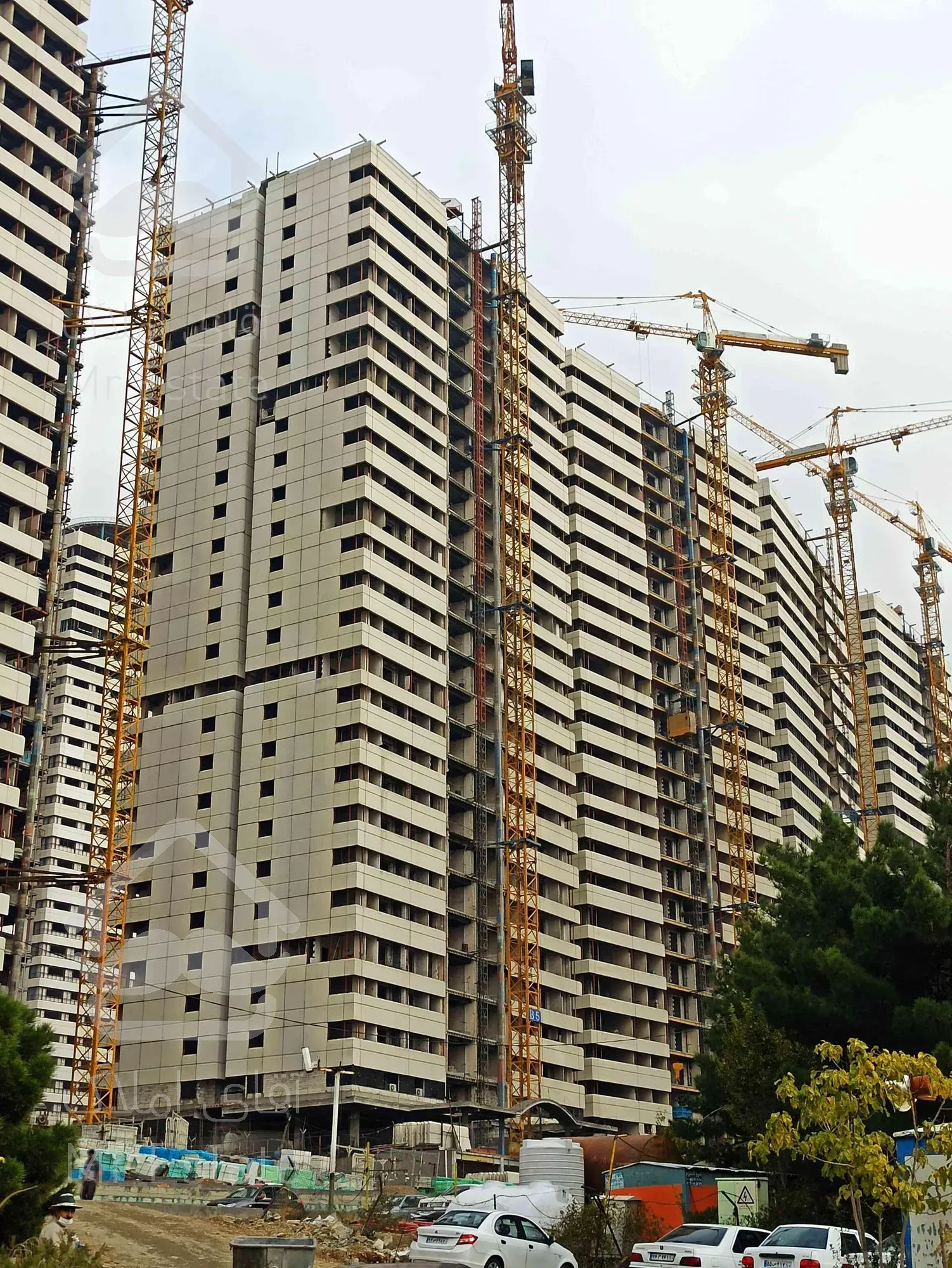 پیش فروش واحد مسکونی دربرج خرازی