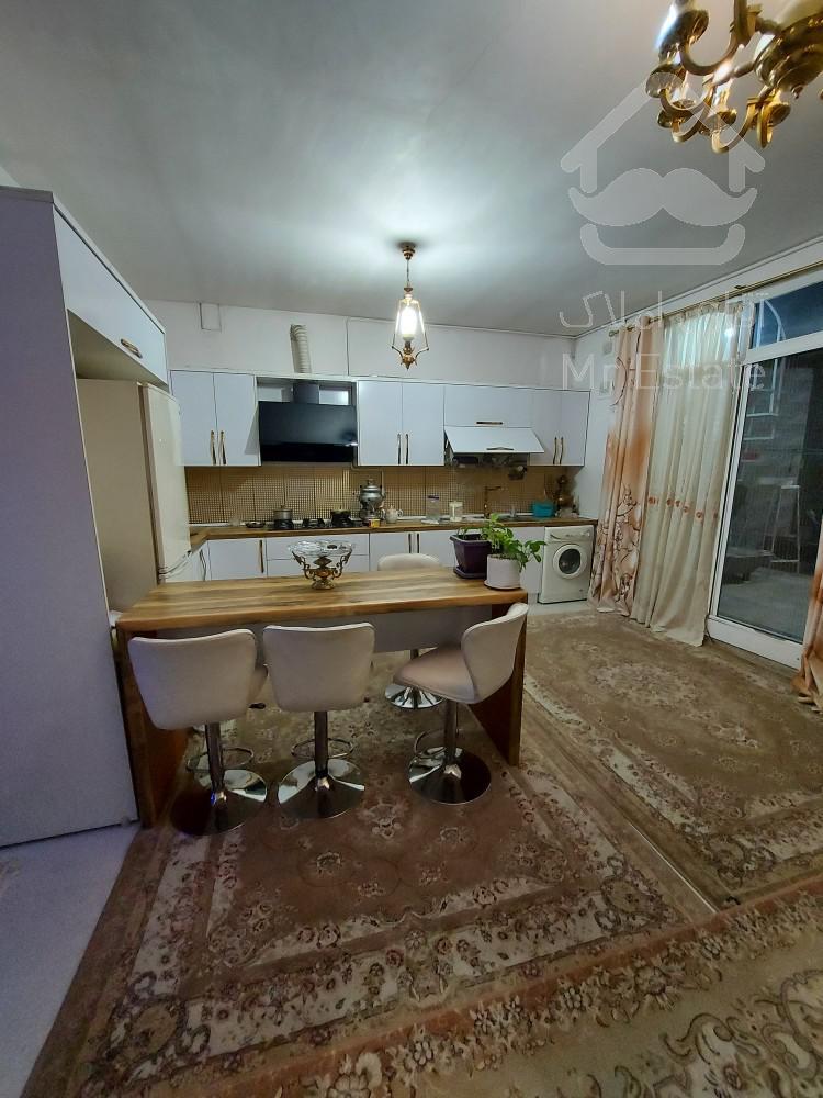 فروش یک باب آپارتمان ۳ طبقه*2۰ کیلومتری تهران