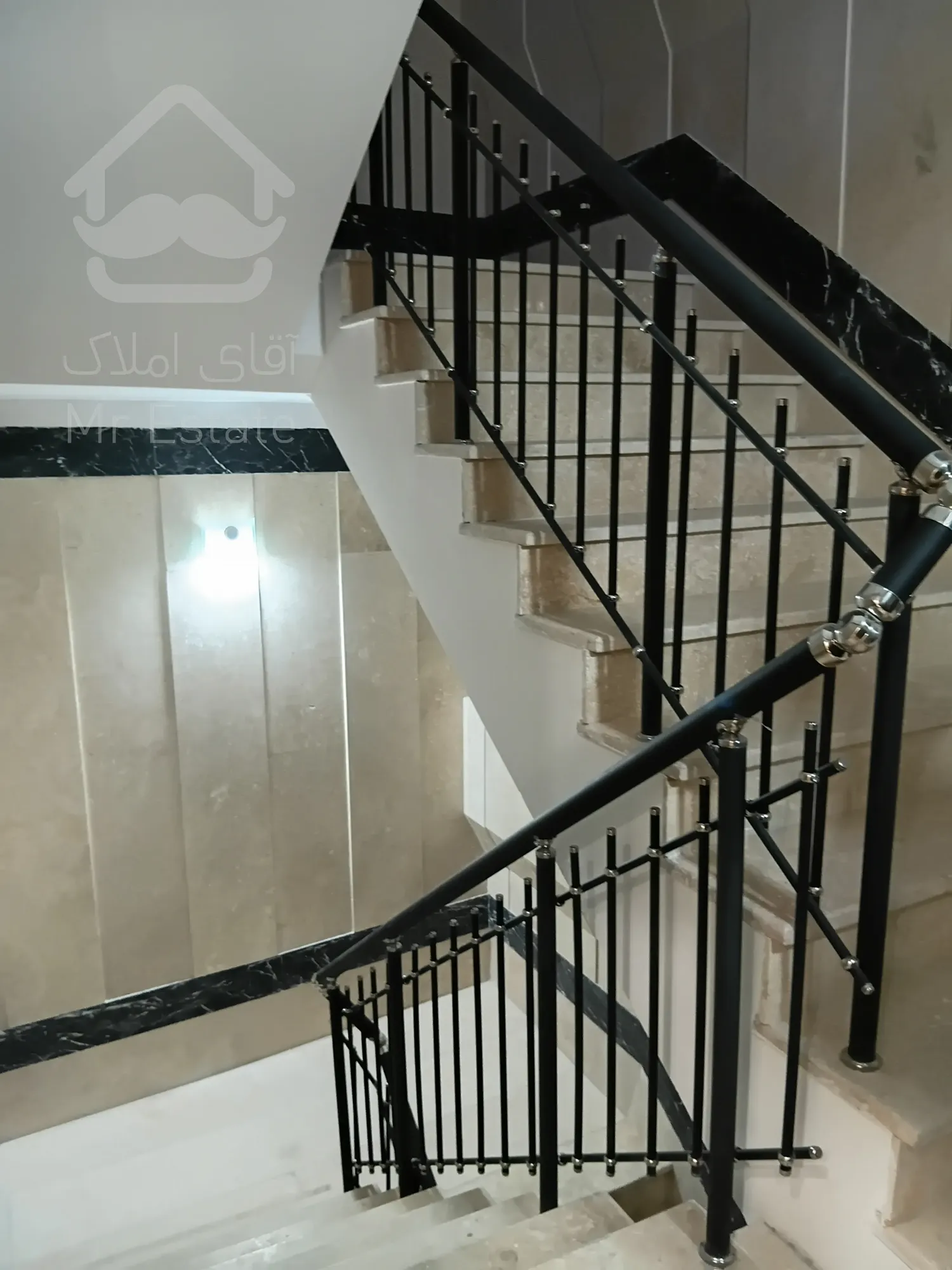 فروش یکجا ۵ طبقه ۲ واحدی نوساز حافظ کالج منطقه ۶ تهران