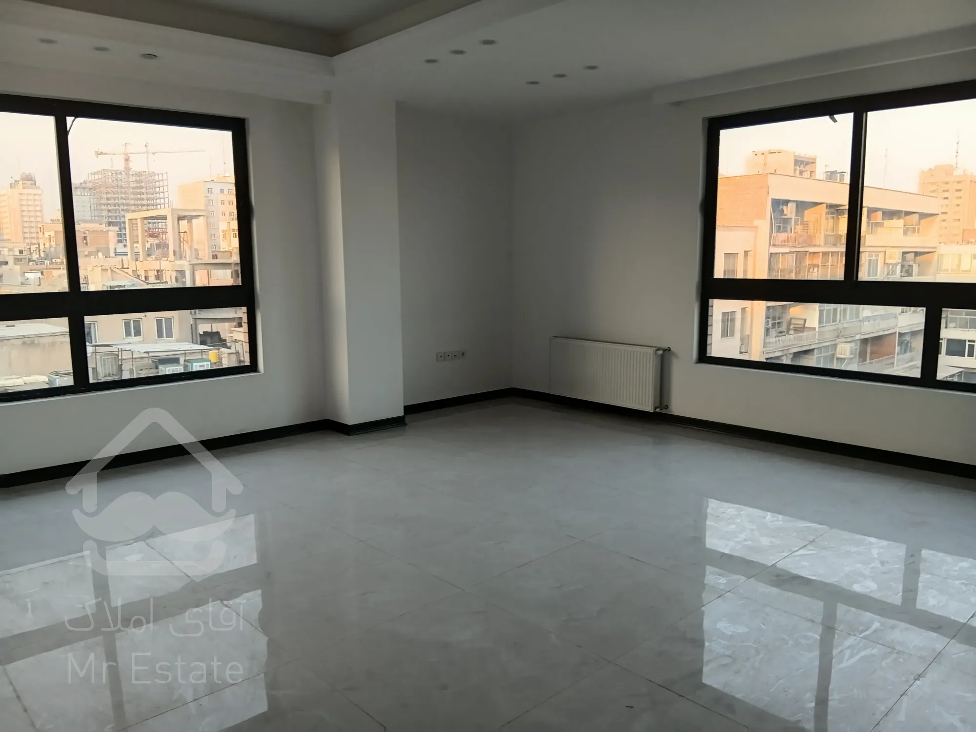 فروش یکجا ۵ طبقه ۲ واحدی نوساز حافظ کالج منطقه ۶ تهران