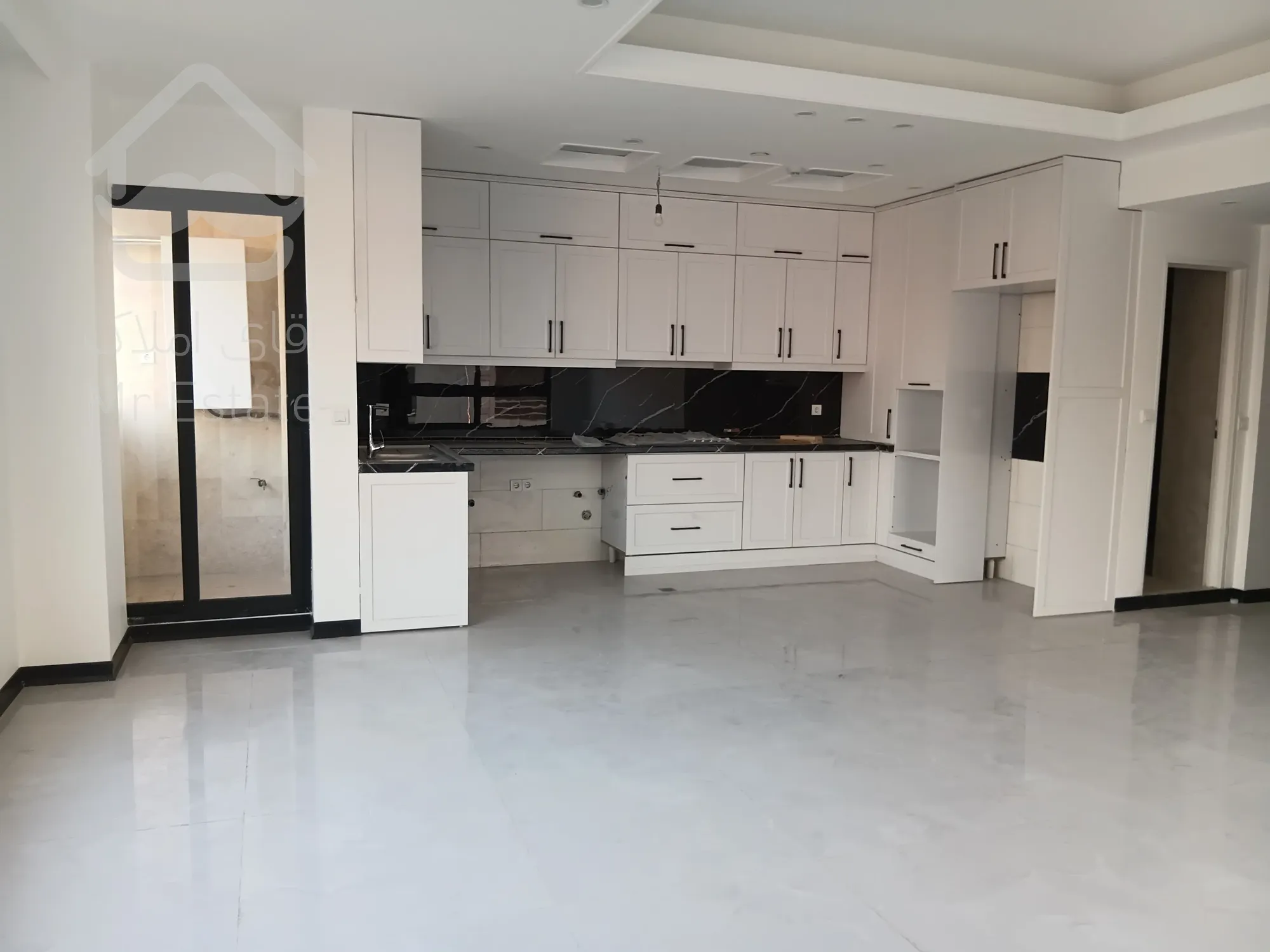 اجاره ۱۰۰ متر نوساز مستعد دفاتر آفیس