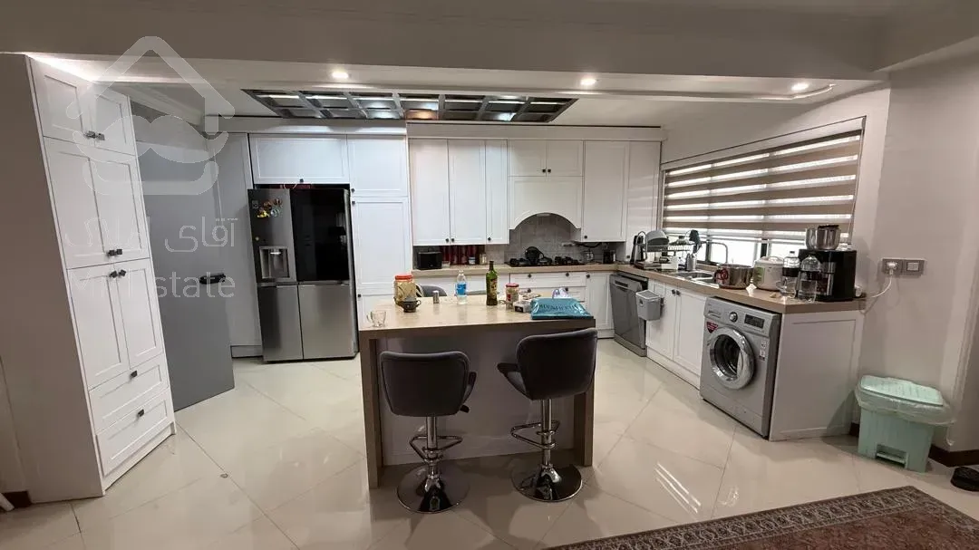 فروش آپارتمان ۱۷۲ متر کامرانیه جنوبی ۳ پارکینگ