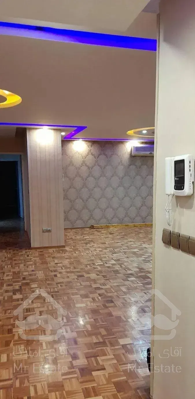 آپارتمان، ۱۷۷ متر، چهار خوابه