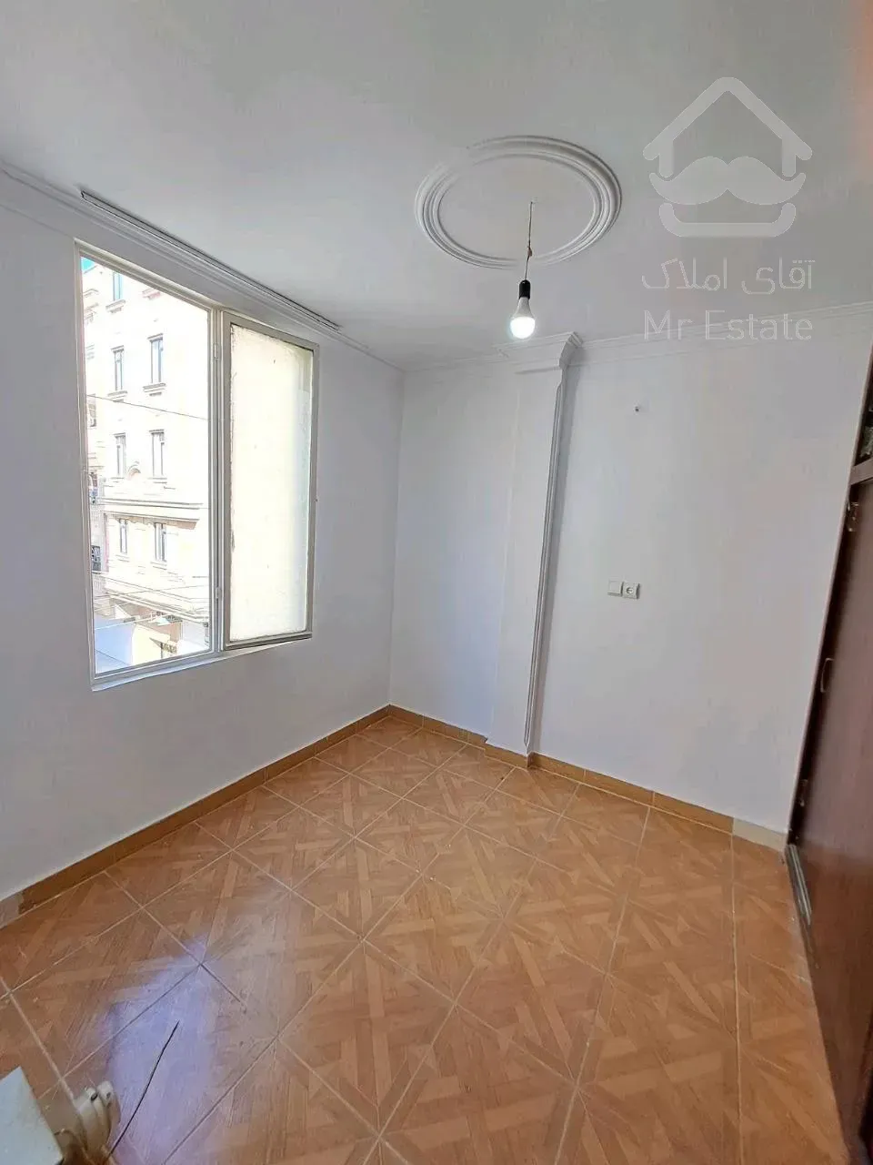 ۵۶متر طبقه۲ سالن پرده خور سند تکبرگ