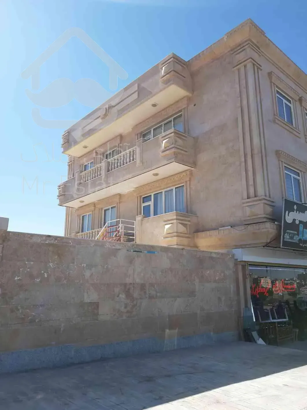 واحد مسکونی ۱۲۰ متری در شهر جدید سهند