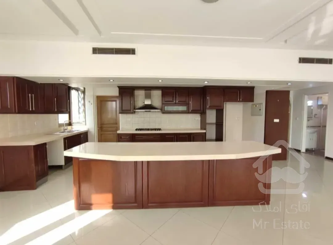 فروش اپارتمان 200 متری زعفرانیه