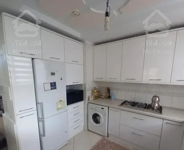 اپارتمان ١٣٠ متر ٣خواب