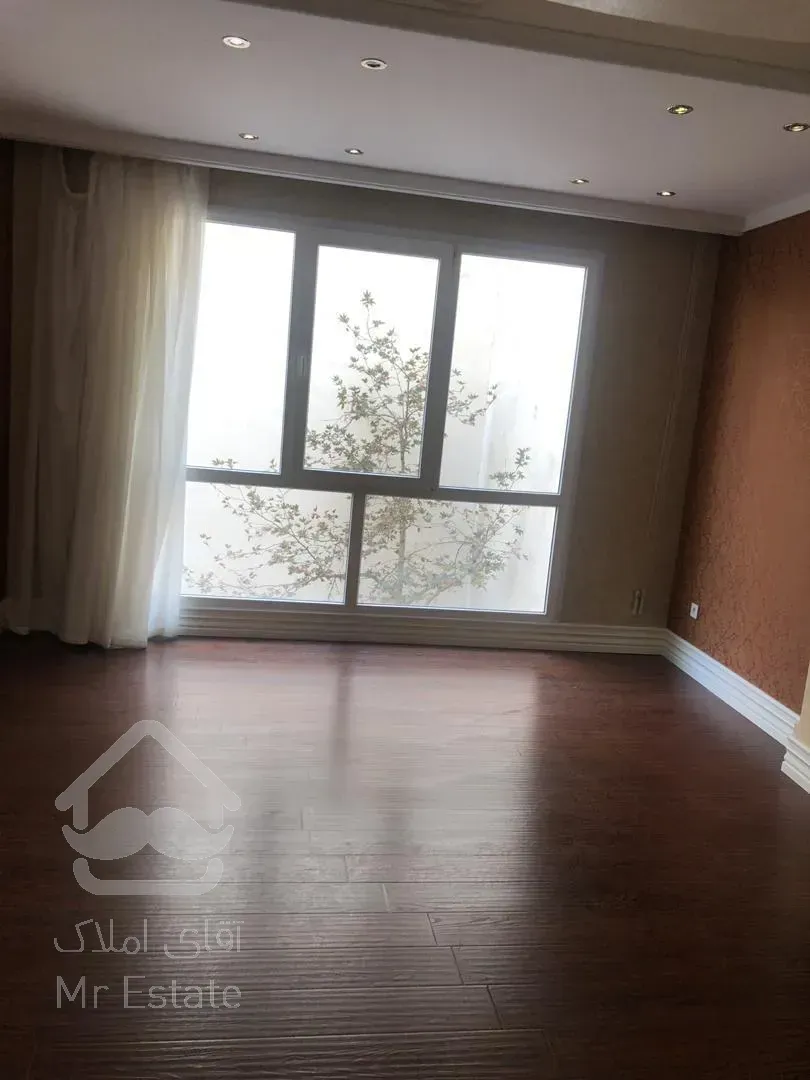 فروش اپارتمان 200 متری زعفرانیه