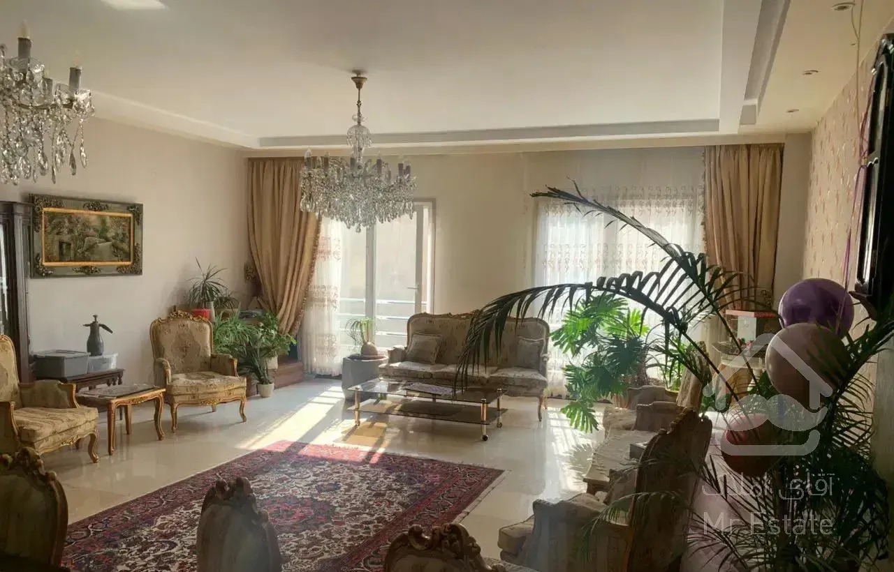 آپارتمان ۱۷۵ متری  پاسداران