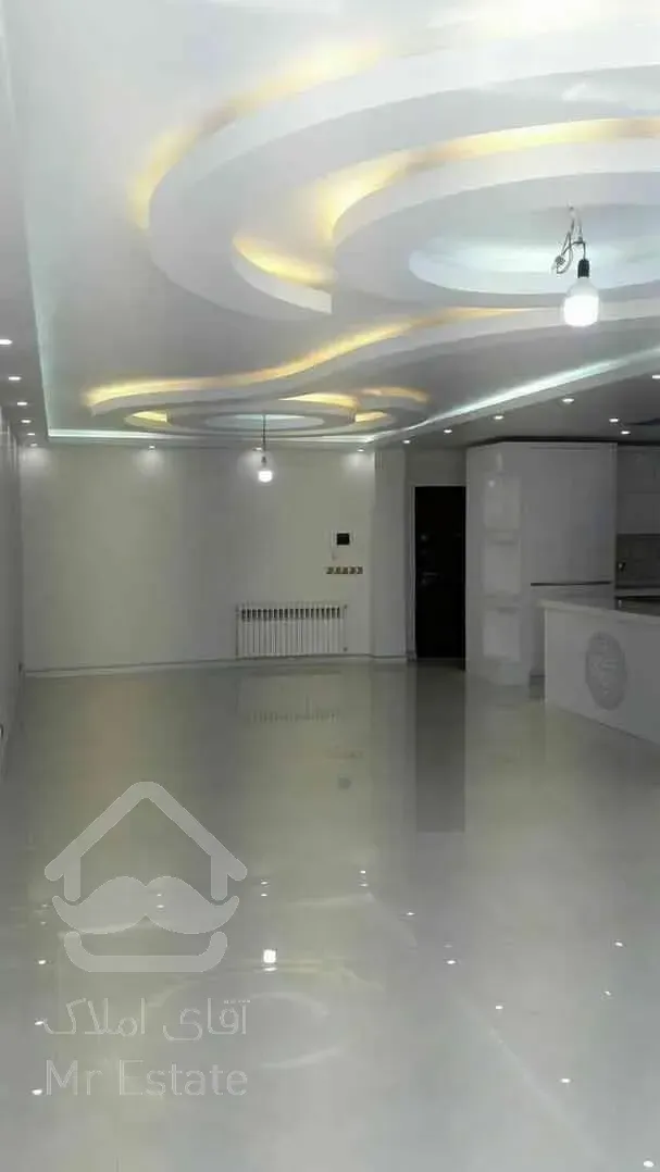 ۱۱۰ متر لاکچری + ۴۰ متر حیاط اختصاصی