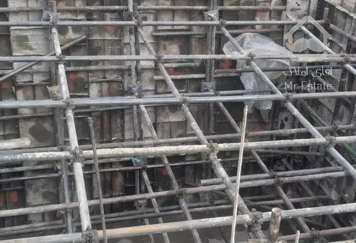 اجرای داربست فلزی نماکفراژ زیر بتن استخر چهارپایه