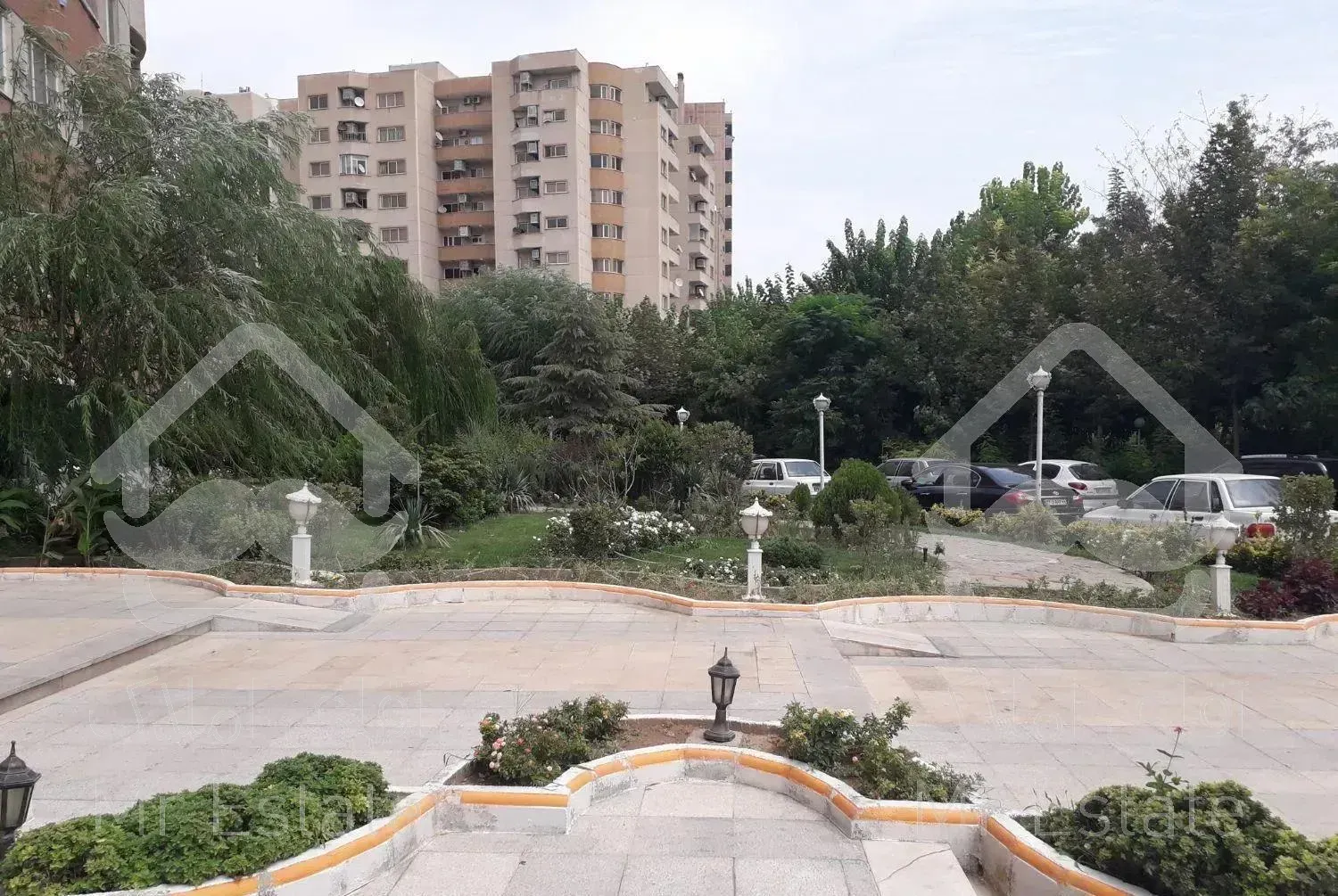 ۱۴۸متر(۱۱۸ متر +۳۰ متر تراس) برج سهند دریاچه