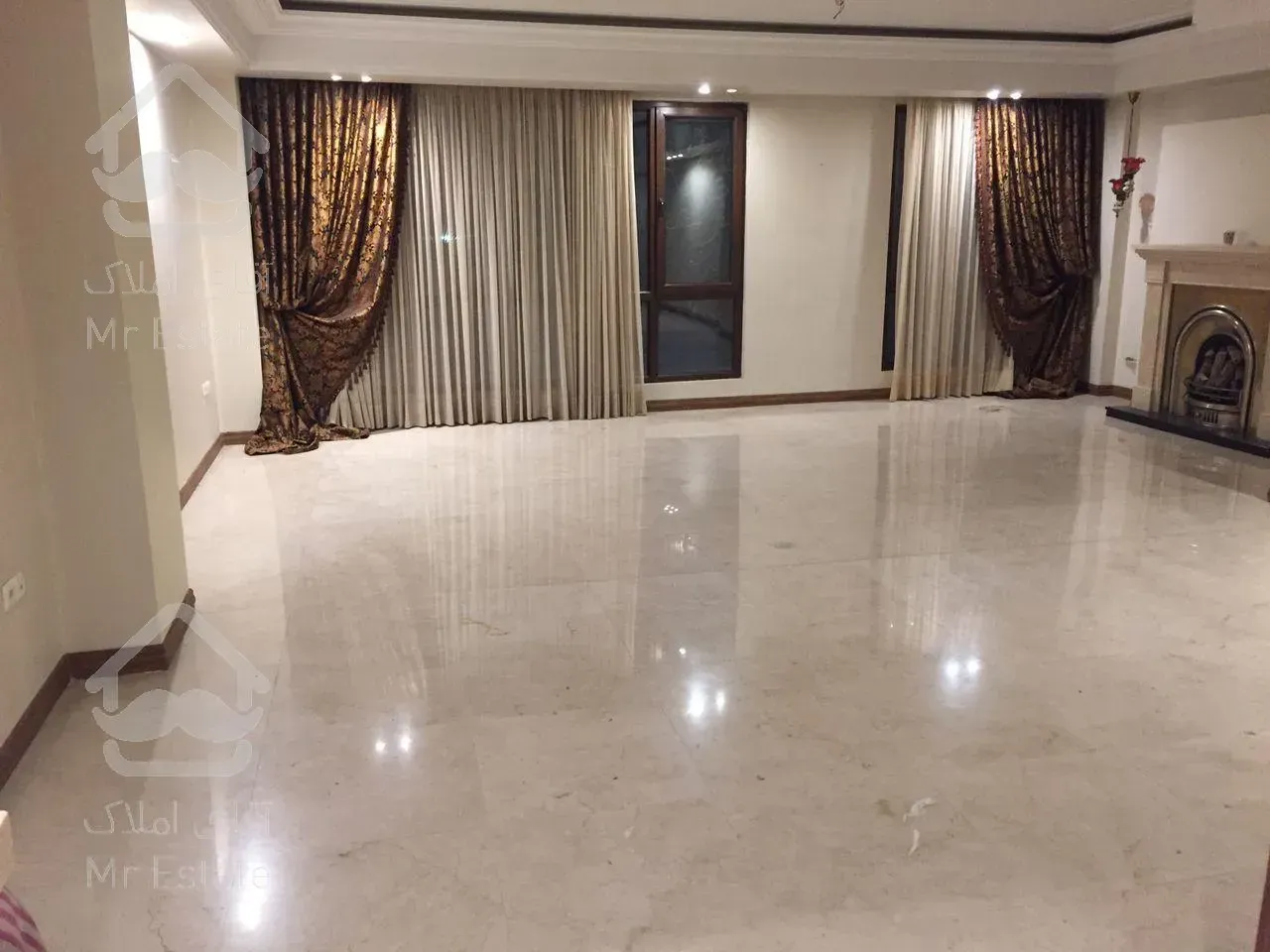 رهن و اجاره 170 متری دیباجی