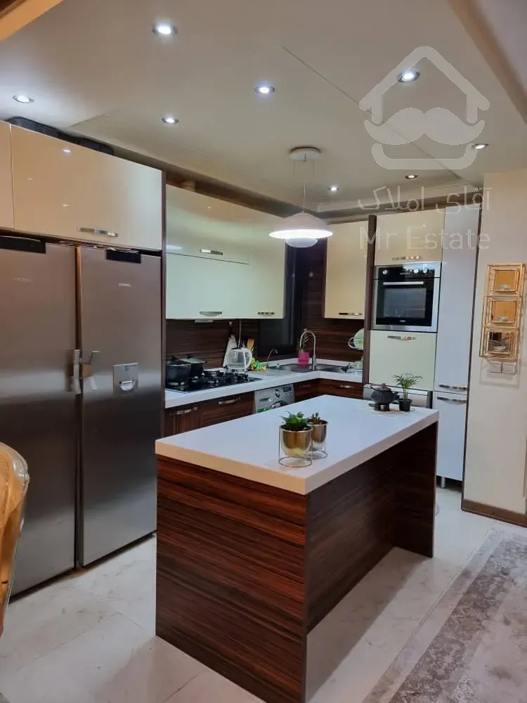 فروش 98 متری دولت