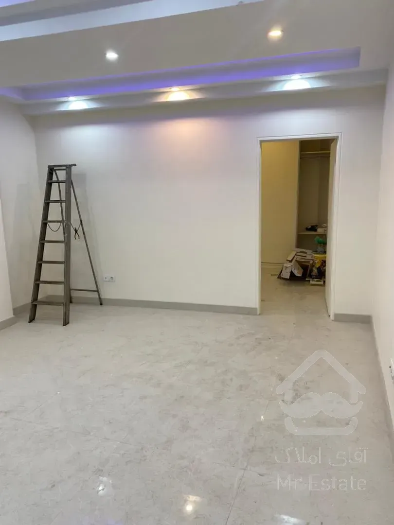 فروش 105 متر مسکونی میدان ملت