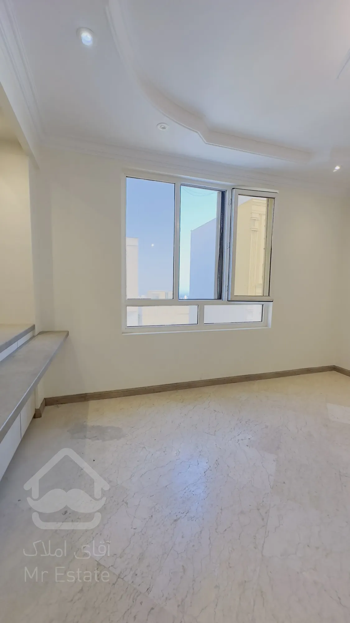 ۷۰متر۲خواب فول نور مستقیم کم واجد