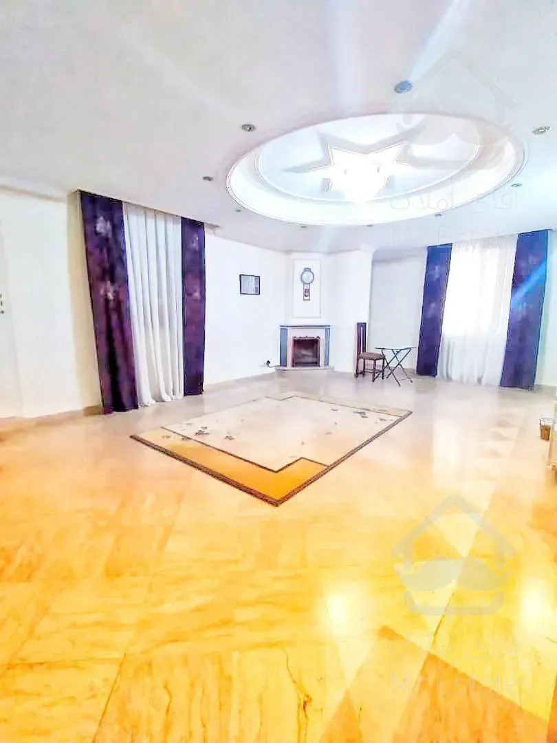 100متر سرمایه گذاری/کم سن/سالن پرده خور/آلاله شرقی