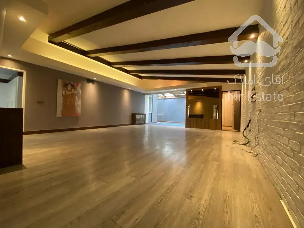 ۴۰۰ متر ویلا دربست زعفرانیه