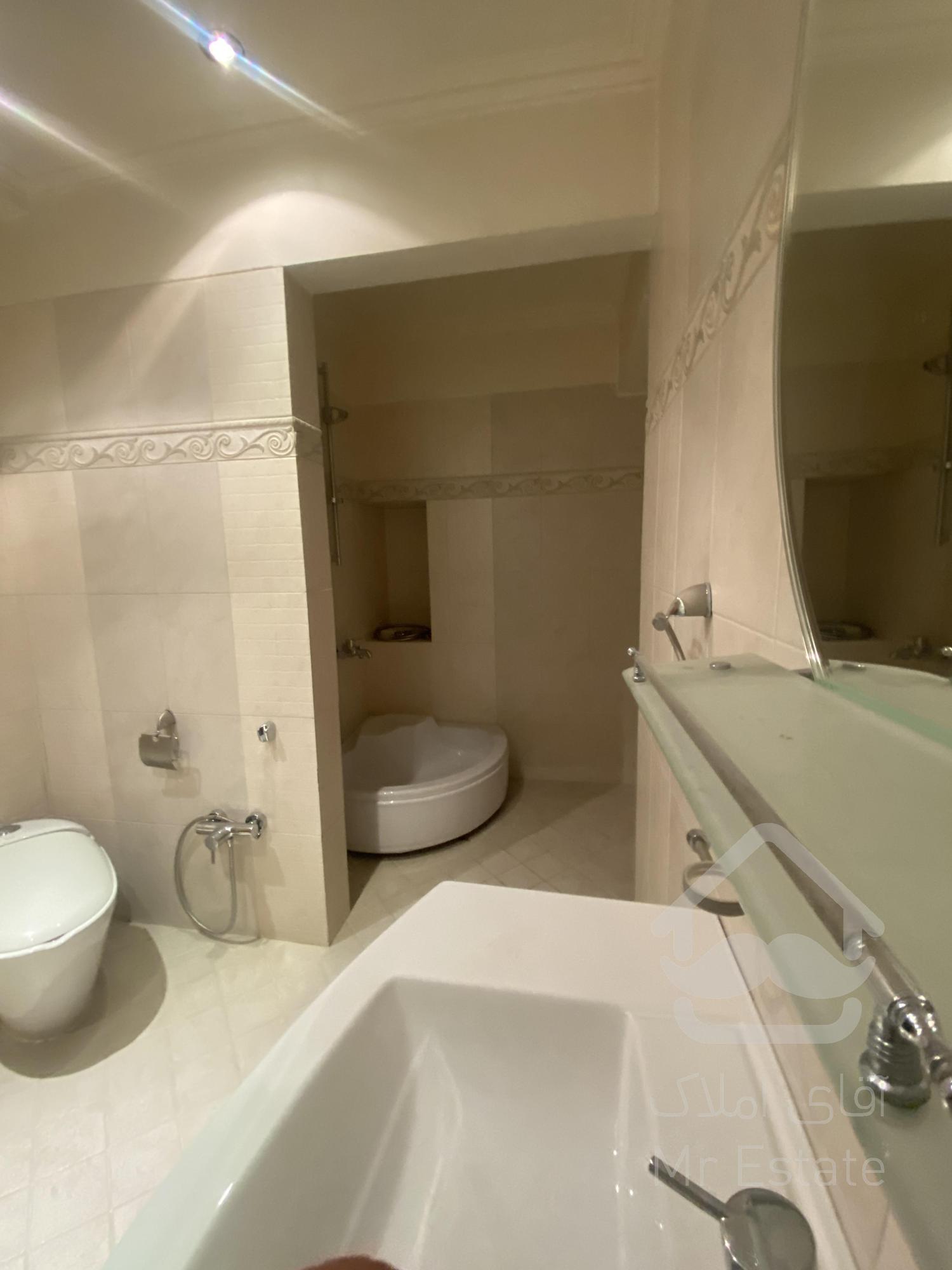 فروش آپارتمان ٣٣٣ متری فرمانیه