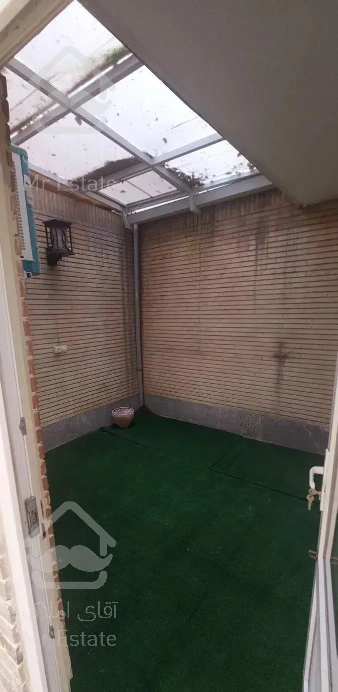 ۸۸متر با پارکینگ و ۱۵متر پاسیو شریعتی. کلیم کاشانی