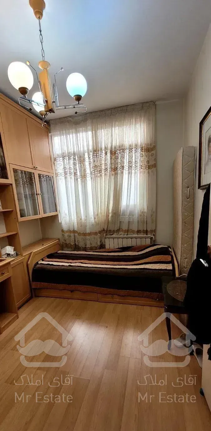 ۸۲ متر اشرفی.طبقه۲ فول.خطی رو به آفتاب.لوکیشن