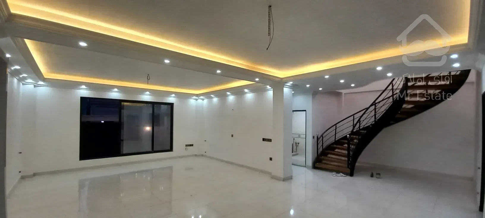 فروش ویلا لوکس مدرن استخردار تنکابن