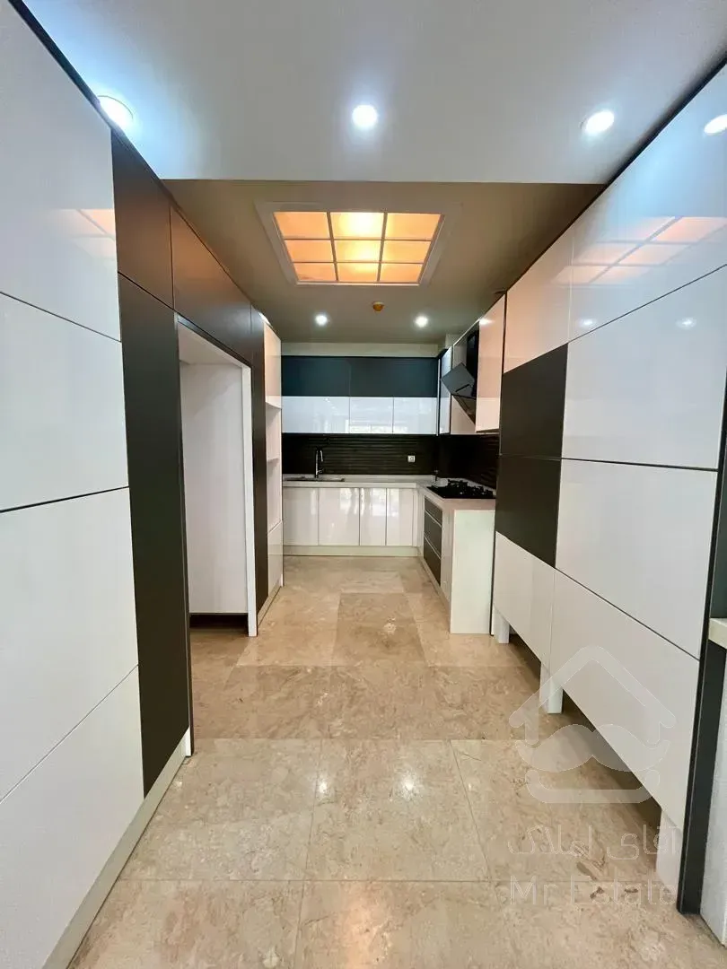 فروش اپارتمان 131 متری زعفرانیه