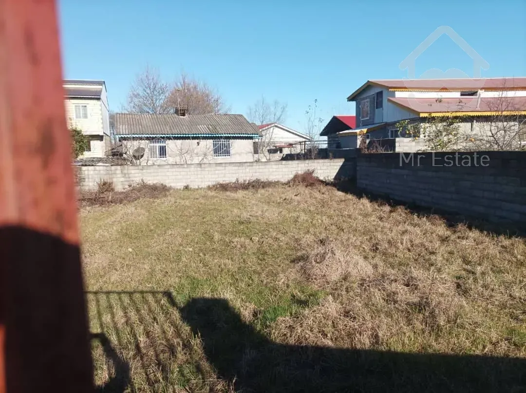 زمین ۳۷۰ متری