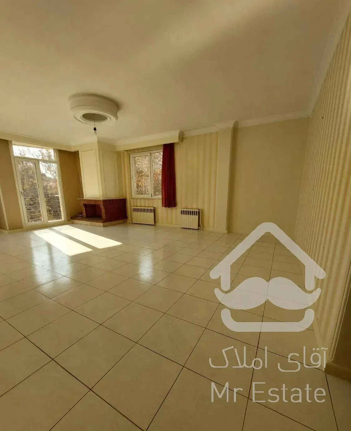 آپارتمان ۱۳۰ متر سه خواب فول بازسازی