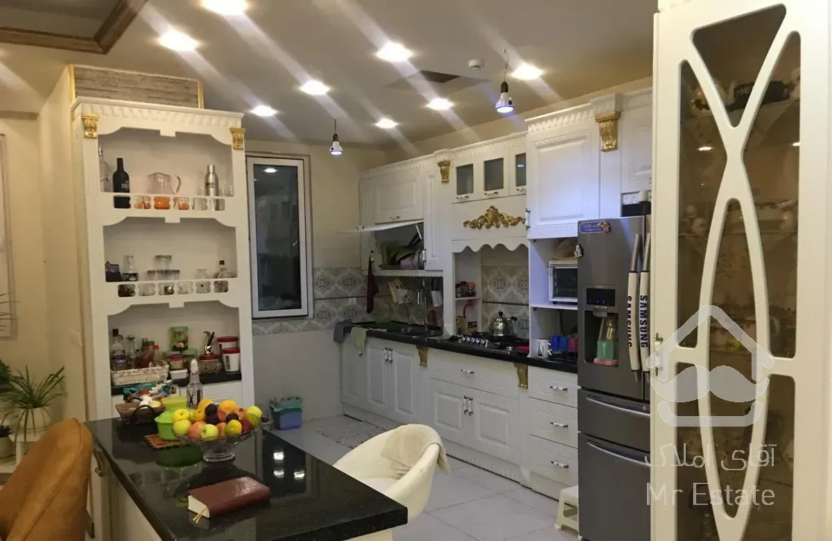 آپارتمان ١٥٠متری سه خوابه