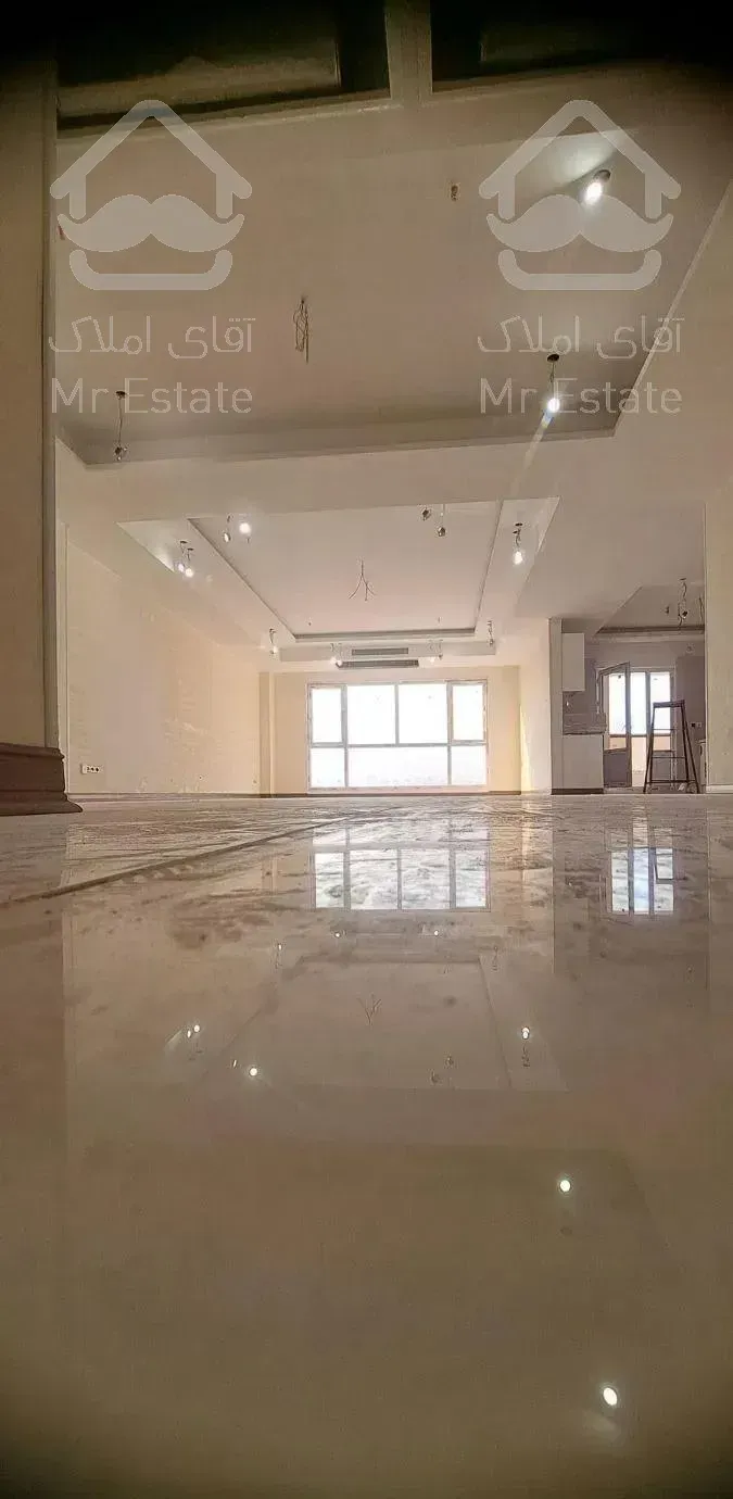 ۱۸۲ متری سه خوابه /برج رونیکاپالاس