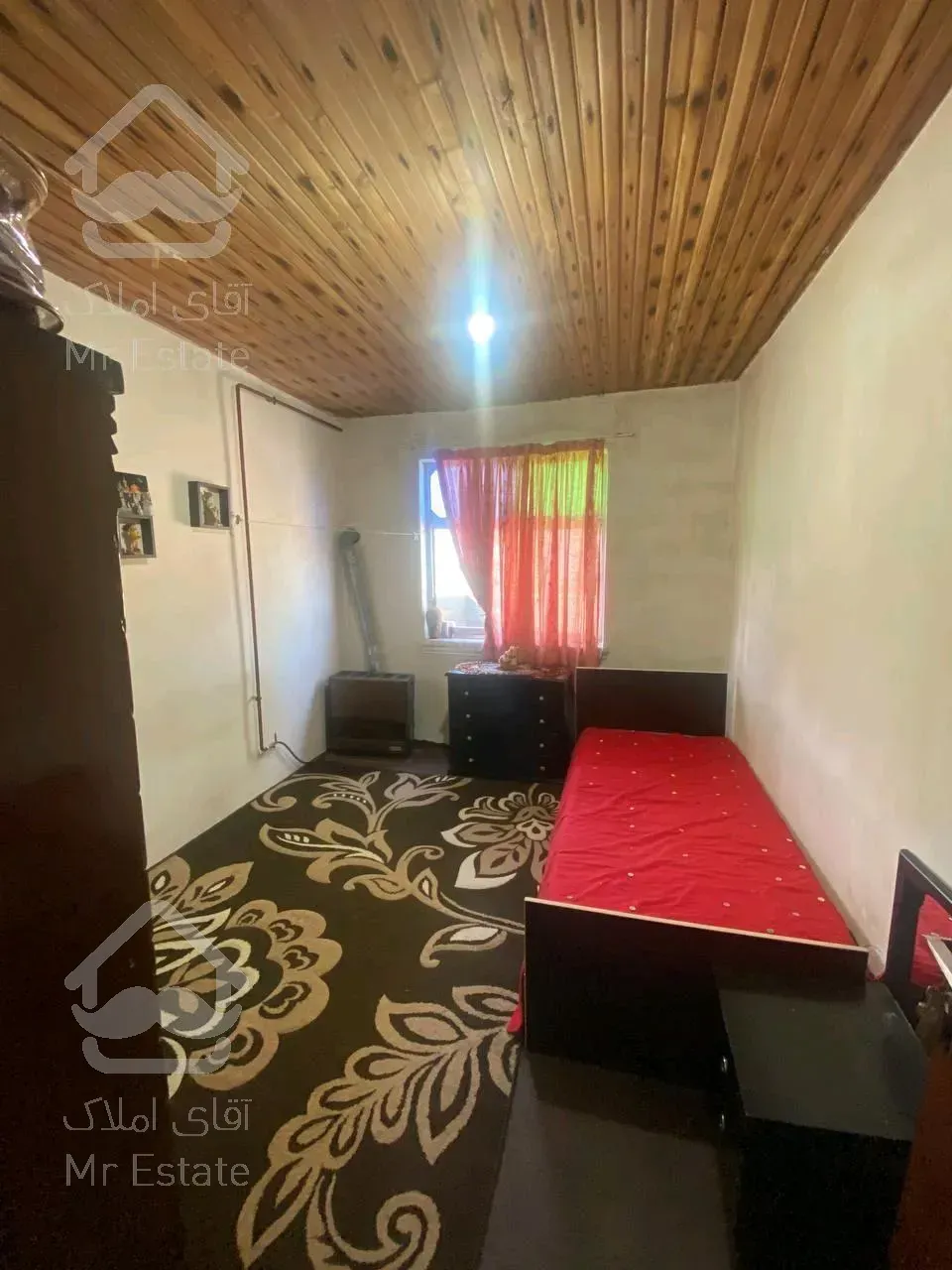 ۳۰۰متر خانه و محوطه دور دیوار در کوچصفهان